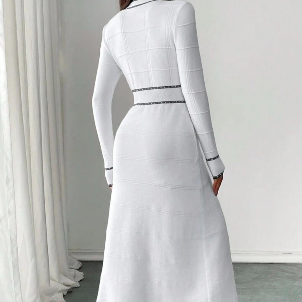 Classic Elegant Waisted Round Neck Sweater Dress - Picture 5 of 6